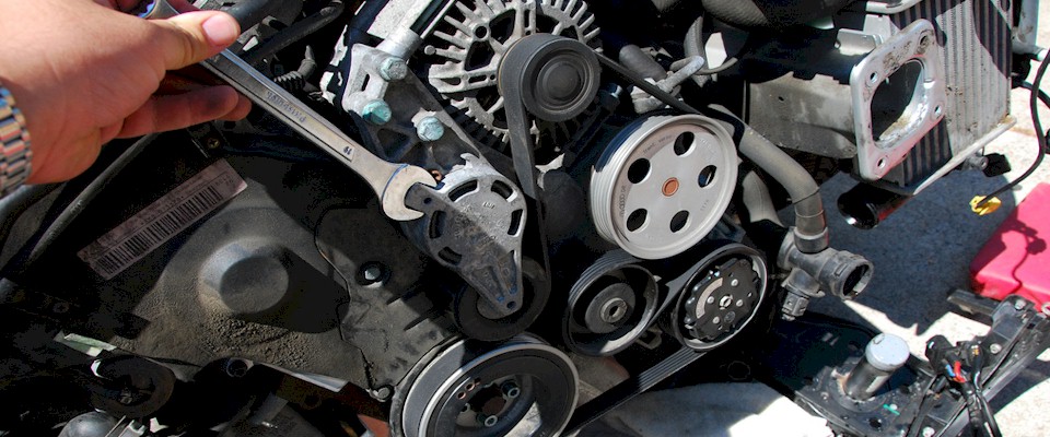 Garagebedrijf Emcoos autoreparaties en onderhoud in Rotterdam Noord Garagebedrijf Emcoos autoreparaties en onderhoud in Rotterdam Noord